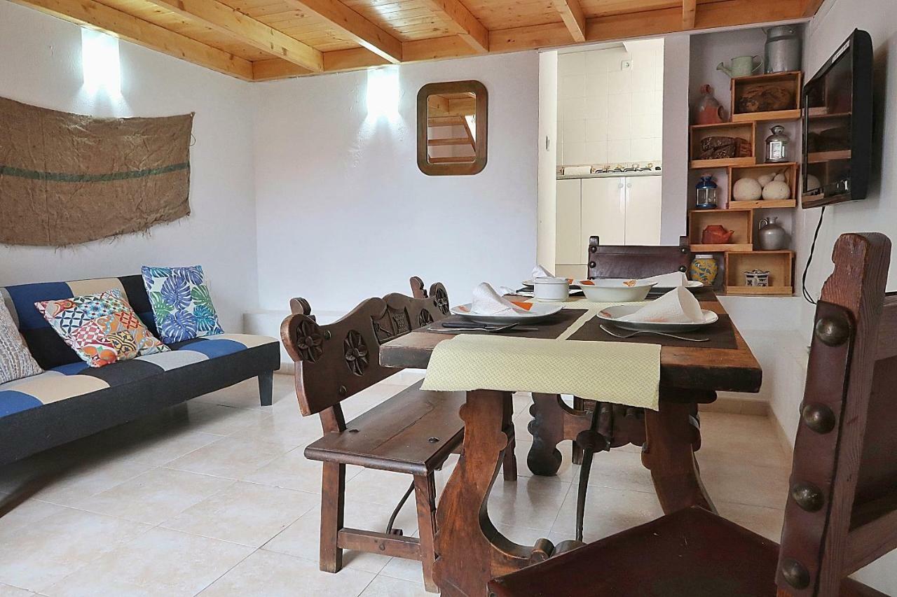 Cozy House 5 Min From The Historic Center Of Hébergement de vacances Gáldar